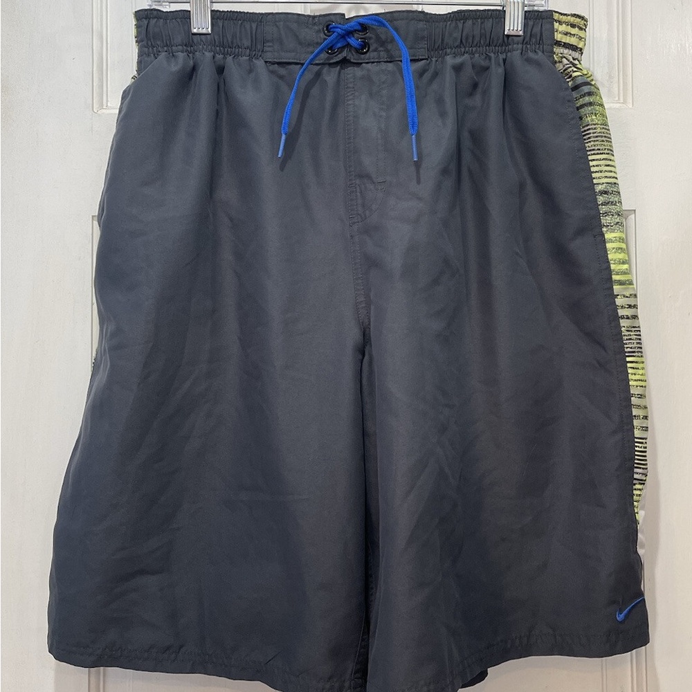 Nike Gray Mesh Lined Swim Shorts Men’s Size Large